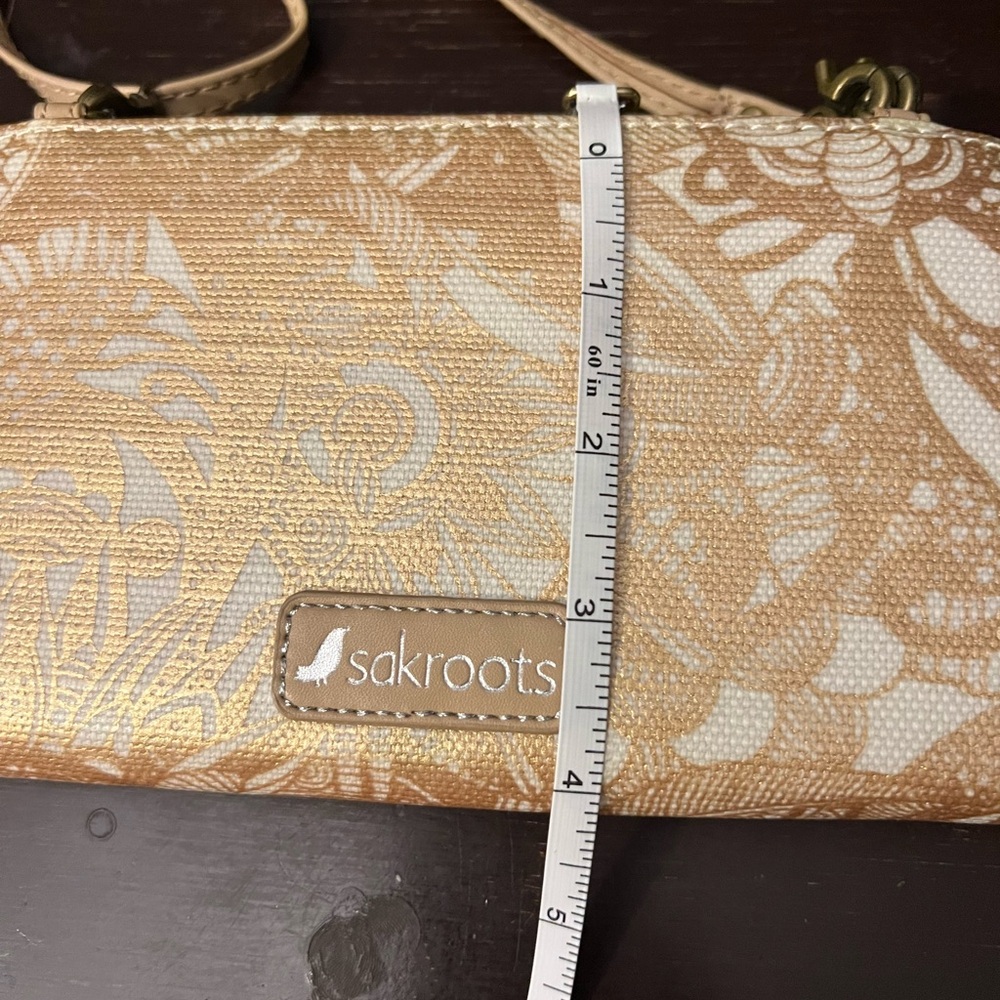 Sakroots Metallic Gold and Cream Crossbody Wallet - Picture 8 of 13